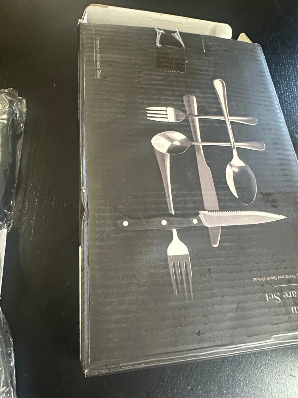 Stainless Flatware Set in Silver with Steak Knives